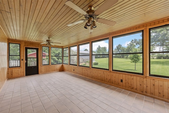 4519 Indian Creek Rd, Marion, IA 52302 - unfurnished sunroom with a ceiling fan