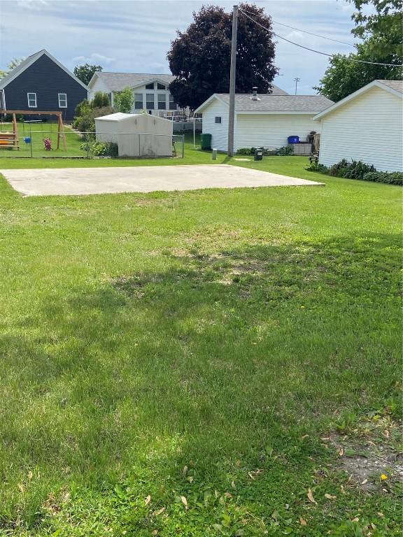 332 2nd St, Atkins, IA 52206 - photo 2