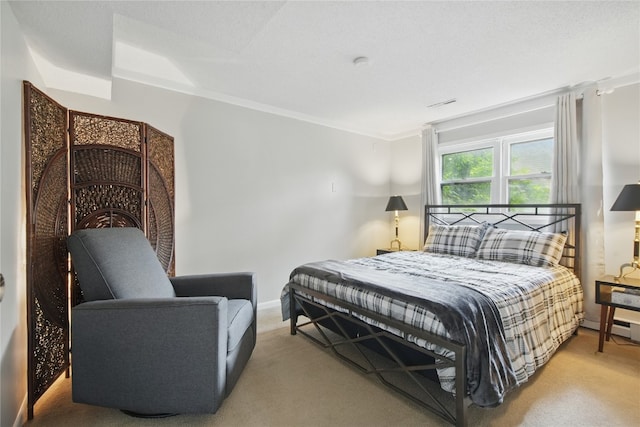 1649 Memorial Dr SE, Cedar Rapids, IA 52403 - bedroom featuring light carpet and crown molding