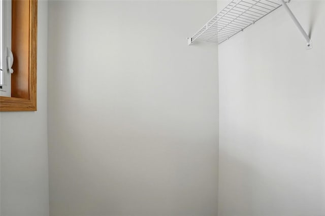 1450 Tower Ln NE, Cedar Rapids, IA 52402 - view of walk in closet