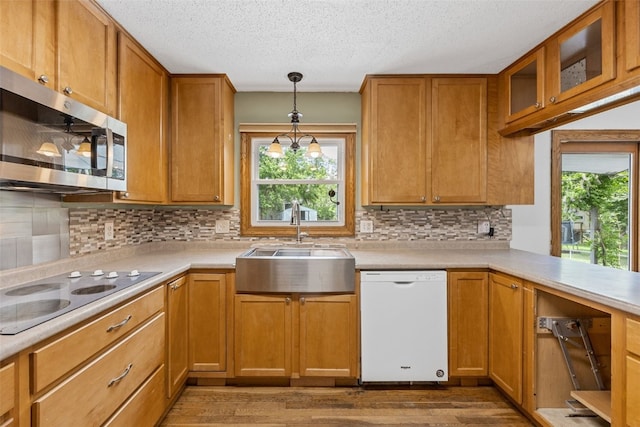 7001 Surrey Dr NE, Cedar Rapids, IA 52402 - photo 11