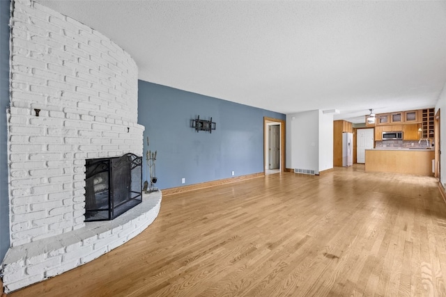 7001 Surrey Dr NE, Cedar Rapids, IA 52402 - photo 9