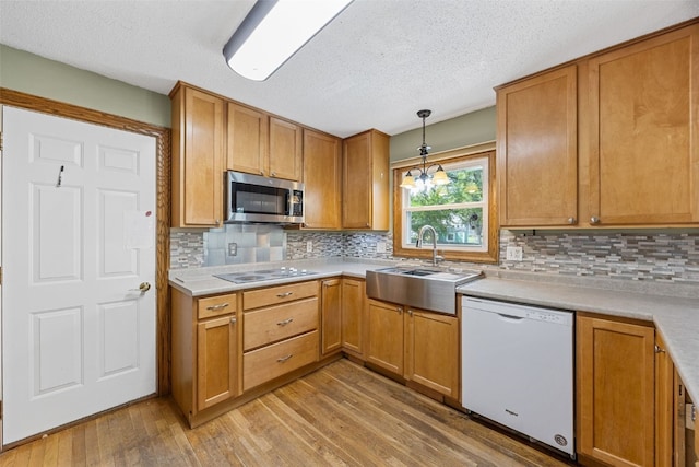 7001 Surrey Dr NE, Cedar Rapids, IA 52402 - photo 10