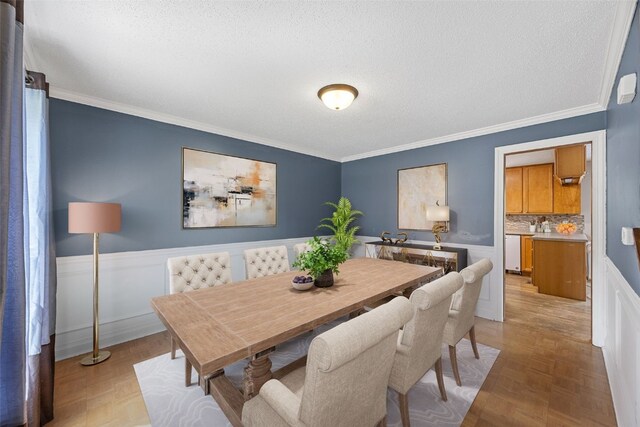 7001 Surrey Dr NE, Cedar Rapids, IA 52402 - photo 16