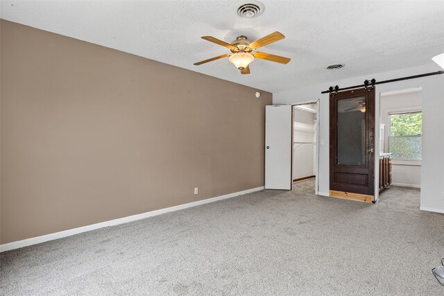 7001 Surrey Dr NE, Cedar Rapids, IA 52402 - photo 24