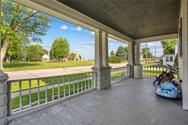 218 5th Ave SE, Independence, IA 50644 - photo 3
