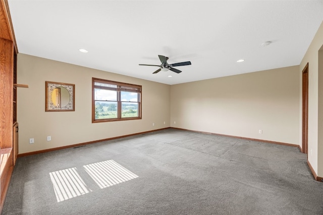 660 Garfield Rd, West Branch, IA 52358 - unfurnished room featuring carpet flooring, a ceiling fan, recessed lighting, and a smoke detector