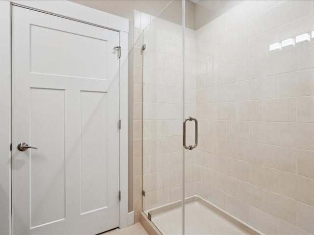 100 4th Ave SW Unit 204, Cedar Rapids, IA 52404 - full bath with a stall shower