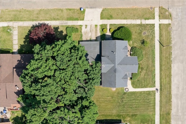 1802 9th Ave, Belle Plaine, IA 52208 - bird's eye view