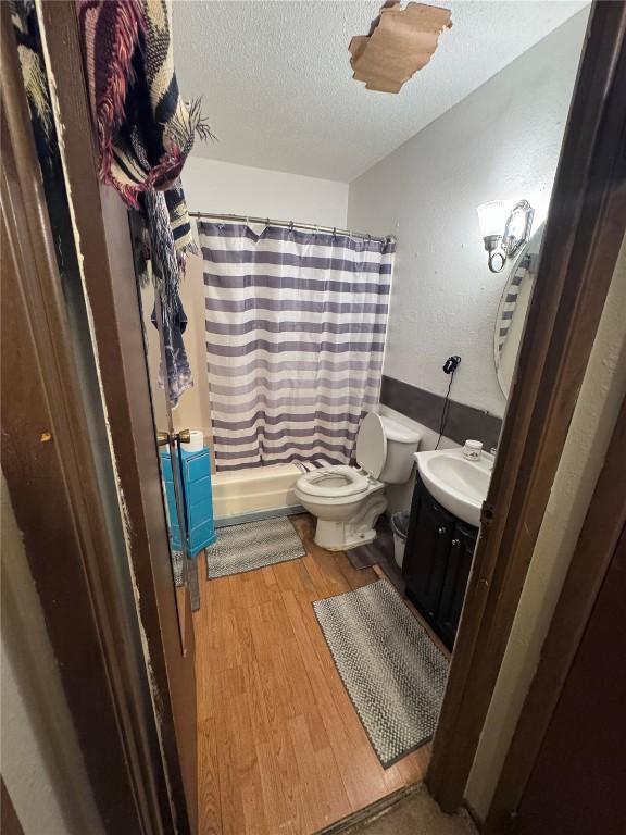 420 Knoll St, Anamosa, IA 52205 - photo 4