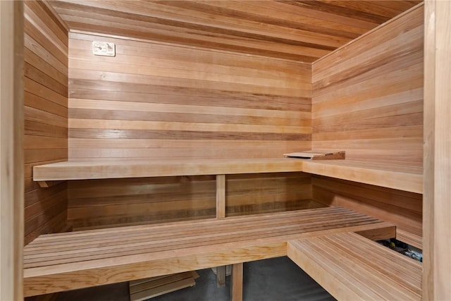 218 Teakwood Ln NE, Cedar Rapids, IA 52402 - relaxing sauna with wood ceiling