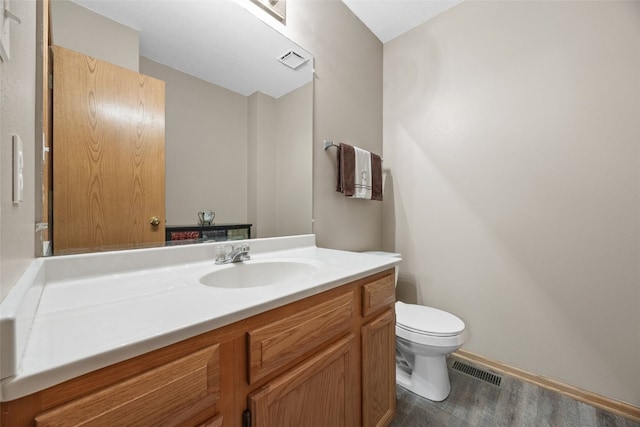 3810 Waterview Ct SW, Cedar Rapids, IA 52404 - bathroom with vanity and wood finished floors