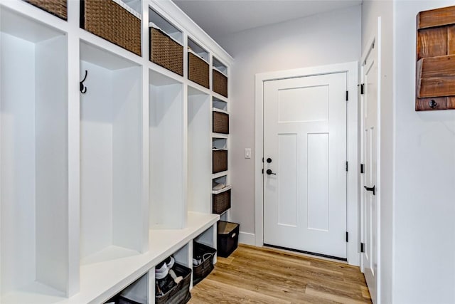 608 Pointer Cir, Center Point, IA 52213 - mudroom with light wood finished floors
