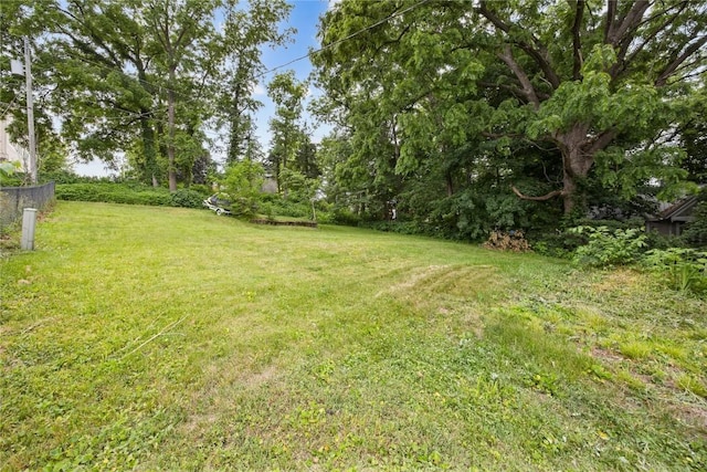 314 2nd St NW, Mount Vernon, IA 52314 - view of grassy yard