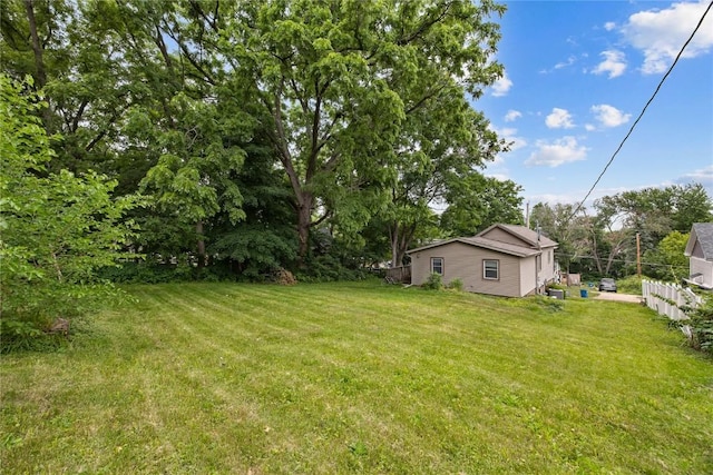 314 2nd St NW, Mount Vernon, IA 52314 - view of yard