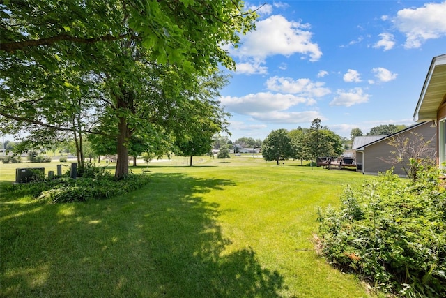105 Parkview Dr, Tipton, IA 52772 - view of green lawn