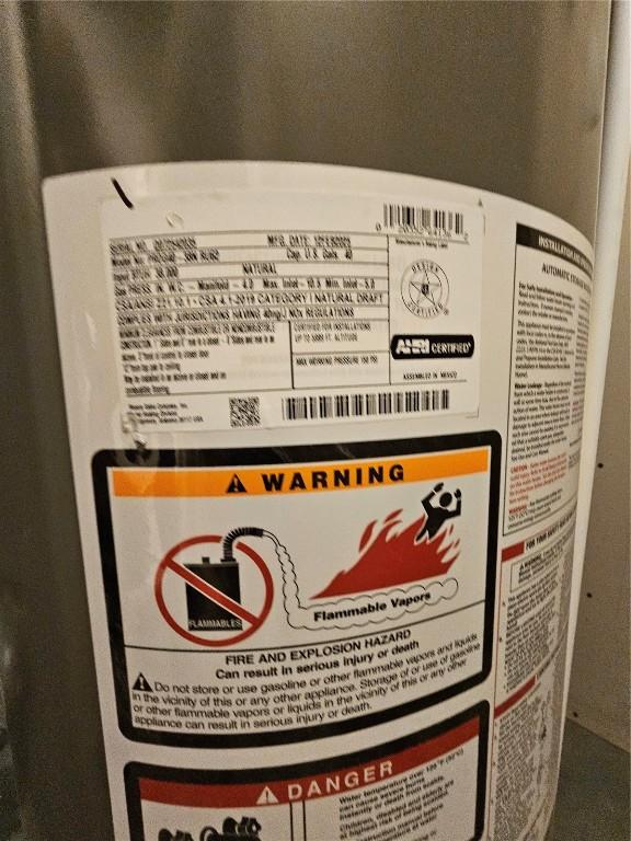 1523 Golden Valley Dr, Bettendorf, IA 52722 - detailed view of gas water heater