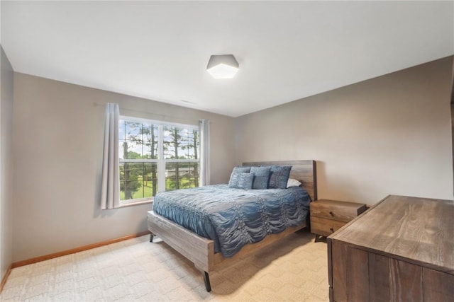 2385 Wolf Creek Trl, Hiawatha, IA 52233 - bedroom featuring light colored carpet