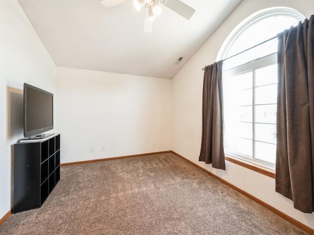 2635 6th St, Marion, IA 52302 - bonus room featuring vaulted ceiling, carpet, and a ceiling fan