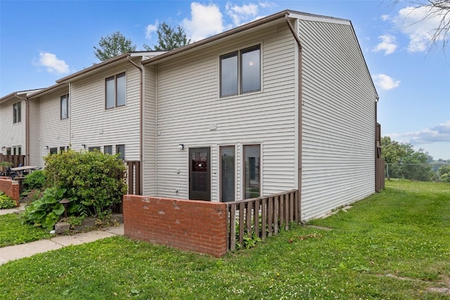 478 Hawaii Ct, Iowa City, IA 52246 - photo 2