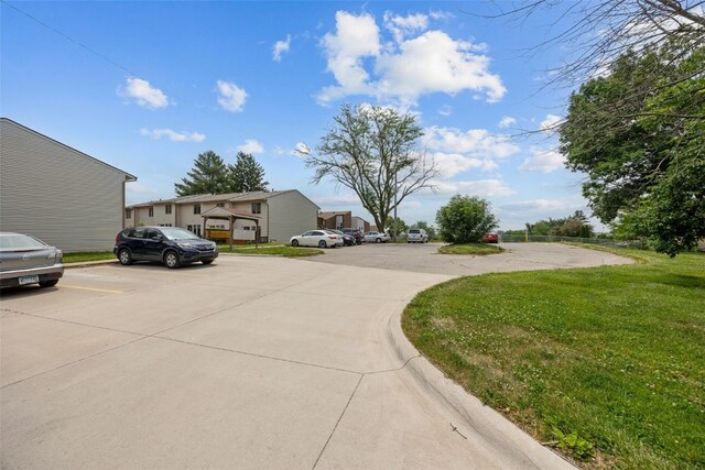 478 Hawaii Ct, Iowa City, IA 52246 - photo 26