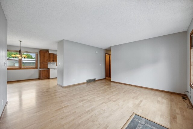 1265 40th St Ct NW, Cedar Rapids, IA 52405