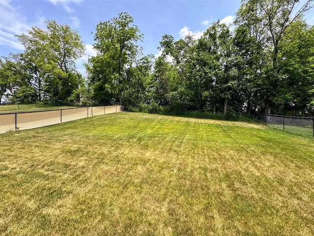 1004 Creekside Dr, Tiffin, IA 52340 - view of yard
