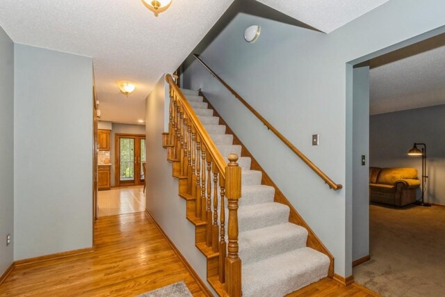 804 Elliott Ct, Iowa City, IA 52246 - photo 4