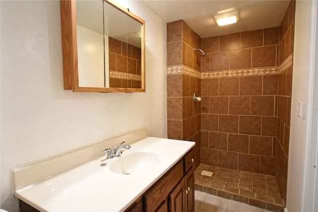 1545 26th St, Marion, IA 52302 - full bath with vanity and tiled shower