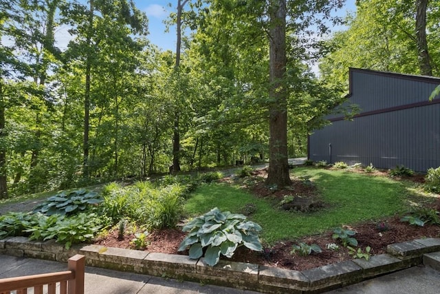 2520 NE Sugar Bottom Rd, Solon, IA 52333 - view of grassy yard