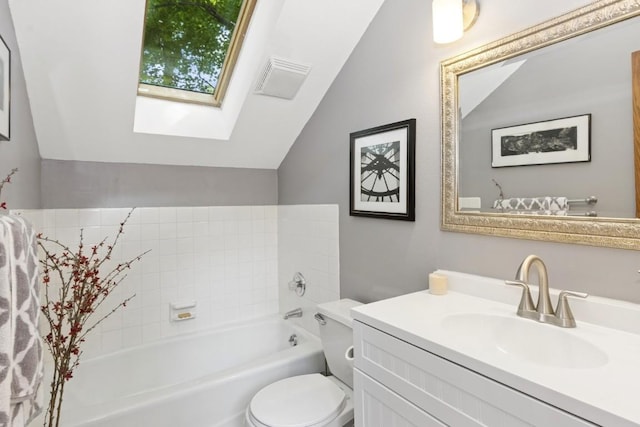 2520 NE Sugar Bottom Rd, Solon, IA 52333 - bathroom featuring a skylight, a bath, vanity, and vaulted ceiling