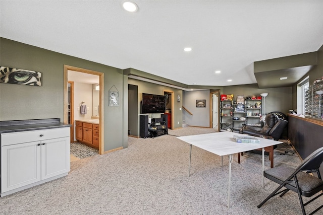 4131 Lakeview Dr SW, Cedar Rapids, IA 52404 - home office with light carpet and recessed lighting