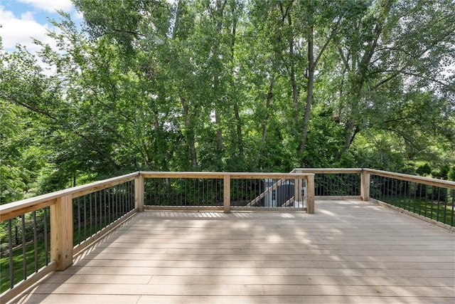 4127 Harwood Dr NE, Cedar Rapids, IA 52411 - view of deck