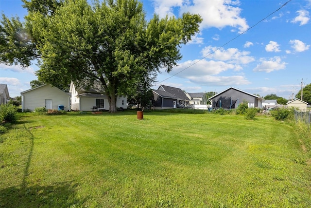 518 Main St, Fairfax, IA 52228 - view of yard