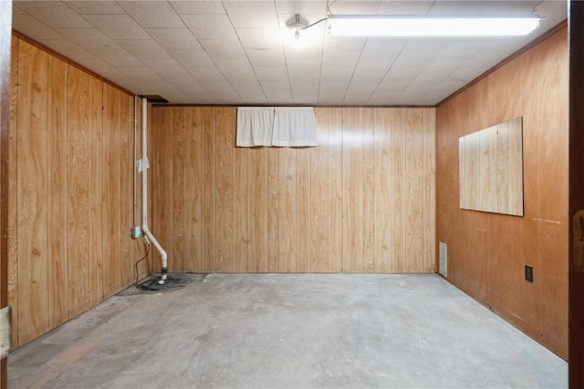 3624 Bel Air Dr SE, Cedar Rapids, IA 52403 - finished basement with wood walls