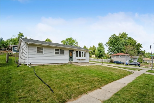 3624 Bel Air Dr SE, Cedar Rapids, IA 52403 - ranch-style house featuring driveway