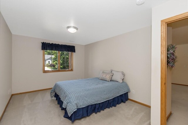 2601 Hickory Trl Unit 1, Iowa City, IA 52245 - bedroom featuring carpet
