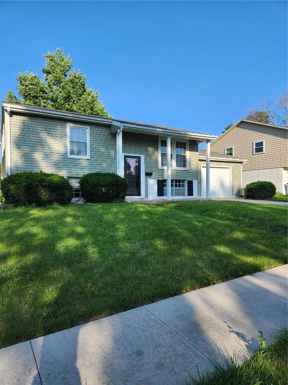 339 Fleetwood Rd SW, Cedar Rapids, IA 52404 - photo 1