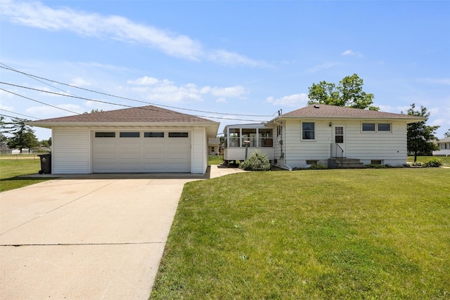 425 28th St NW, Cedar Rapids, IA 52405 - single story home with a garage, a front lawn, and entry steps