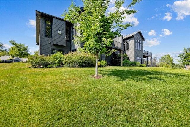 19 Pond Rdg, Coralville, IA 52241 - view of grassy yard