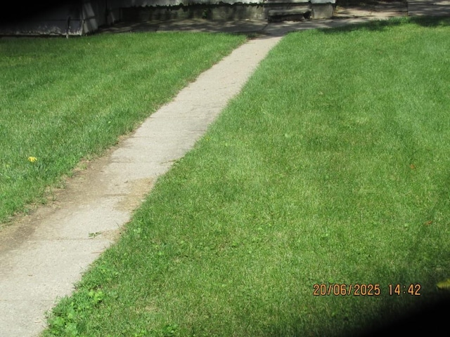 302 Meridian St, Tipton, IA 52772 - view of green lawn