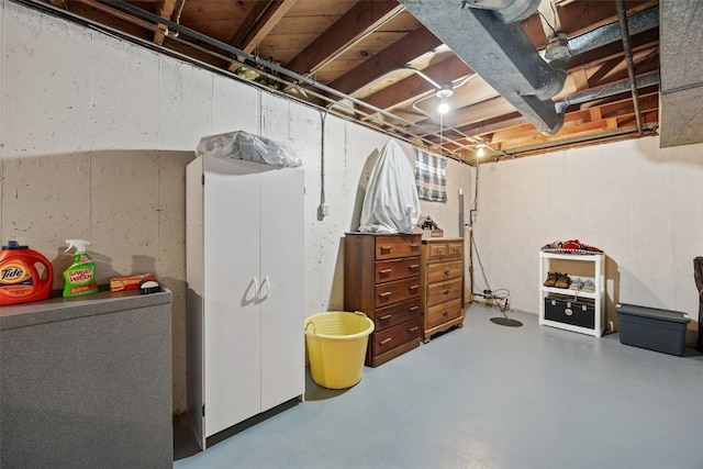913 32nd St SE, Cedar Rapids, IA 52403 - view of unfinished below grade area