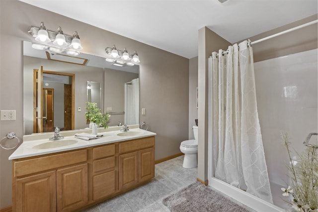 340 18th St NW, Cedar Rapids, IA 52405 - full bathroom with double vanity, a shower with shower curtain, and tile patterned floors