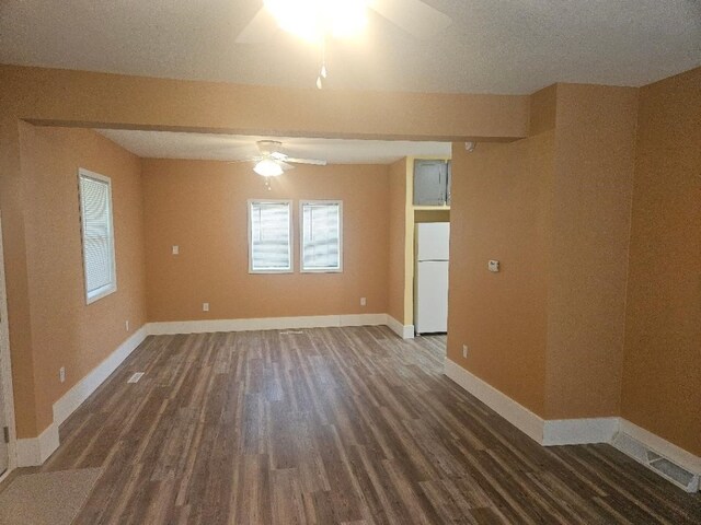 807 5th Ave, Belle Plaine, IA 52208 - photo 5