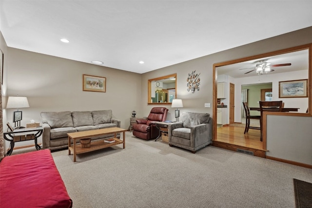 7812 Wieneke Cir, Cedar Rapids, IA 52404 - living room with carpet, ceiling fan, and recessed lighting