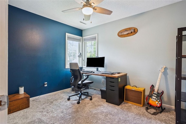 4017 Harwood Dr NE, Cedar Rapids, IA 52411 - photo 18