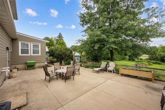 115 3rd St NE, Mount Vernon, IA 52314 - view of patio featuring outdoor dining space