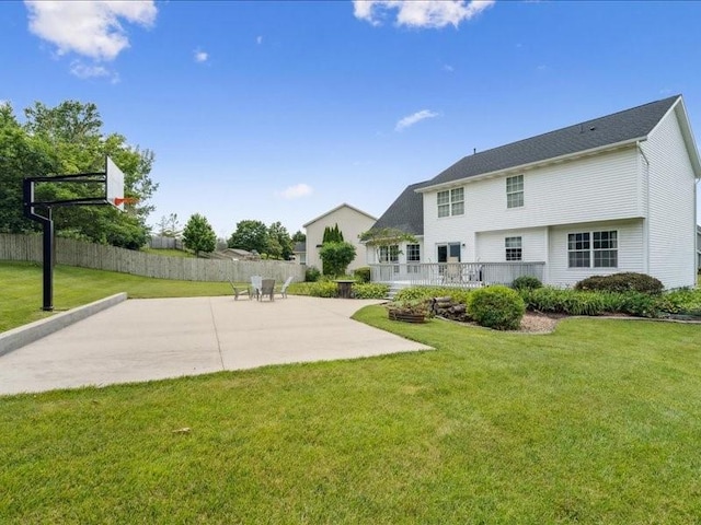 725 High Point Dr SW, Cedar Rapids, IA 52404 - rear view of house featuring a patio