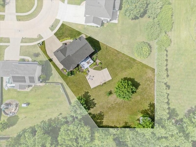 725 High Point Dr SW, Cedar Rapids, IA 52404 - drone / aerial view