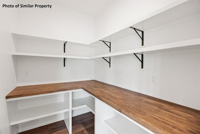6706 Lauder Ln NE, Cedar Rapids, IA 52411 - view of pantry